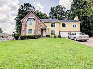 2036 Laboon Cir UNIT B, College Park, GA 30349