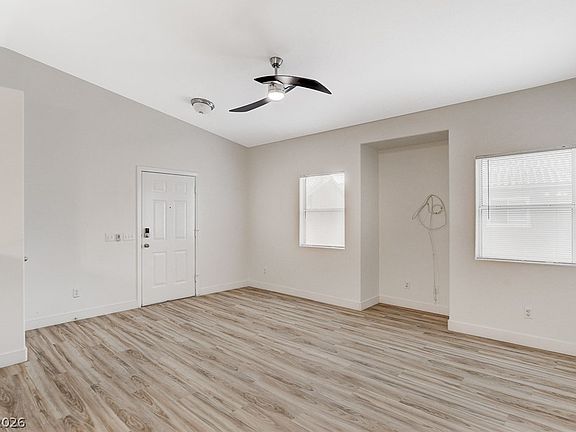 4th image of 2052 Quarry Ridge St Unit 201