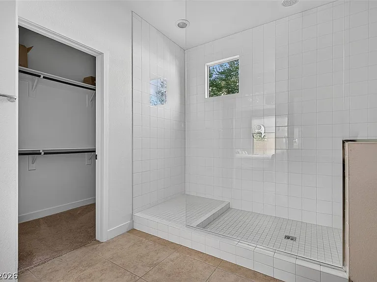 1100 E Sunset Rd — Photo 23