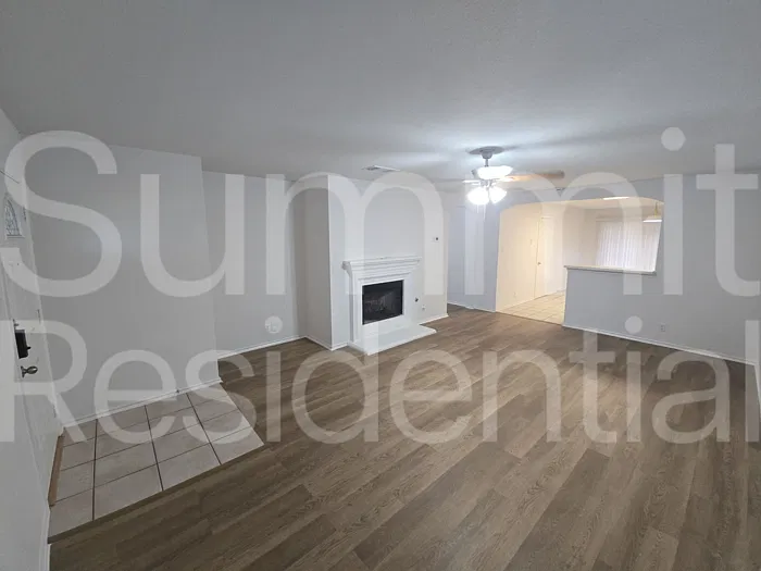 3 bed, 2.0 bath, 1400 sqft, $1,795 — Photo 2