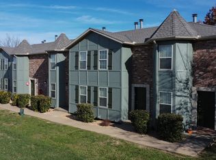 15051 W 138th St APT 906, Olathe, KS 66062