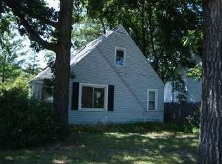 400 N Prospect Dr, Round Lake Park, IL 60073