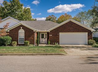 8607 Mill Spring Pl, Louisville, KY 40228