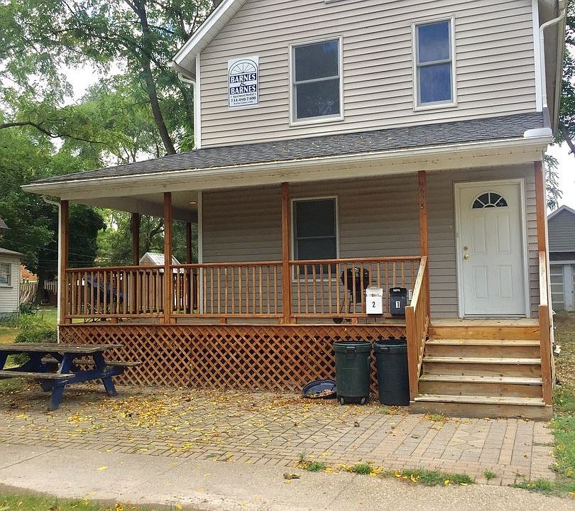 2nd image of 625 N Adams St APT 2
