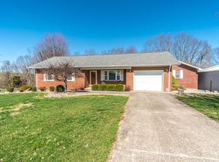 1089 Upper Dry Fork Rd, McKee, KY 40447