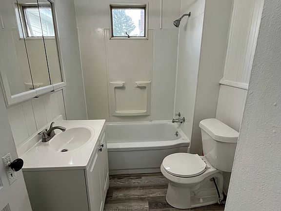 5th image of 534 1/2 Chestnut St