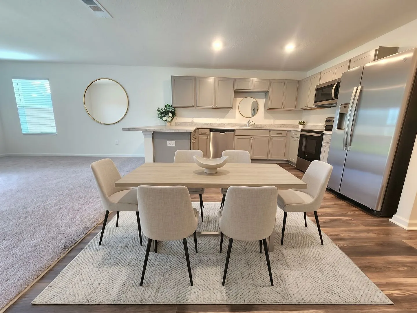 Stunning 4/2 in the Heart of Pensacola — Photo 2