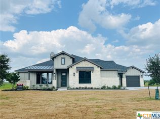 209 Escalera Ranch Rd, Victoria, TX 77905