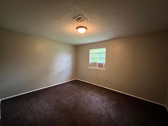 3rd image of 721 S Beard Ave