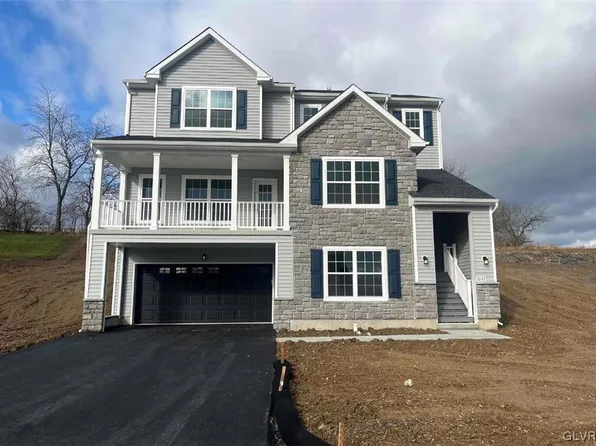 5092 Bellflower Dr #10, North Whitehall Township, PA 18078