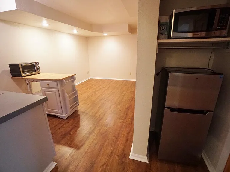 2363 S Jamaica St — Photo 17