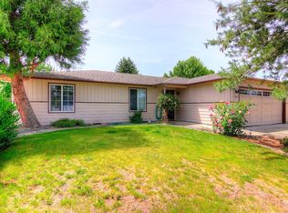 1584 Dixie Ln, Medford, OR 97501