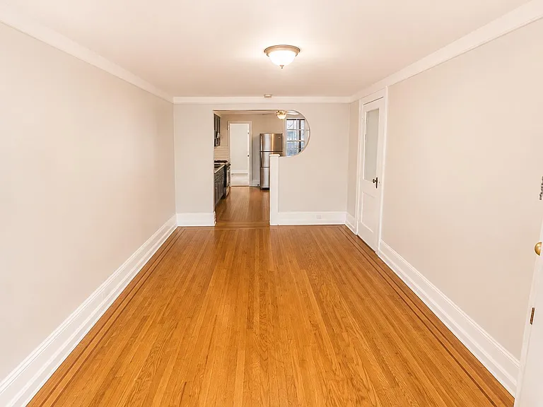 240 Suydam St #1 — Photo 4