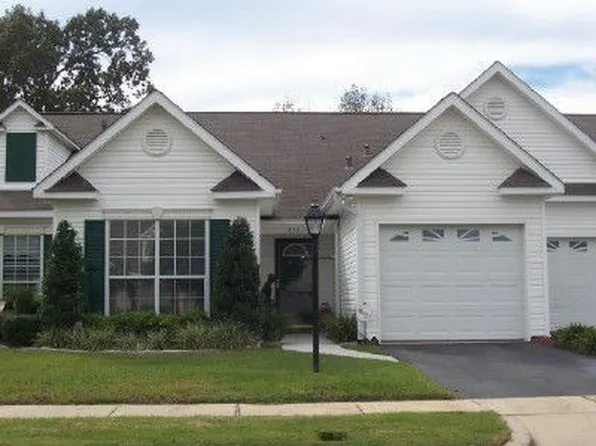 632 Spring Lake Dr W, Mobile, AL 36695