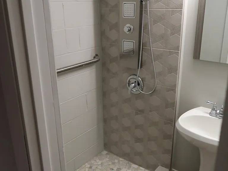 8118 W Eastwood Ave — Photo 15