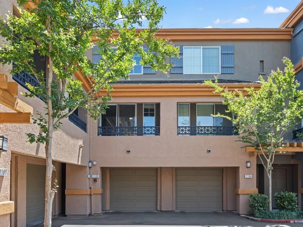 2001 Club Center Dr APT 1105, Sacramento, CA 95835