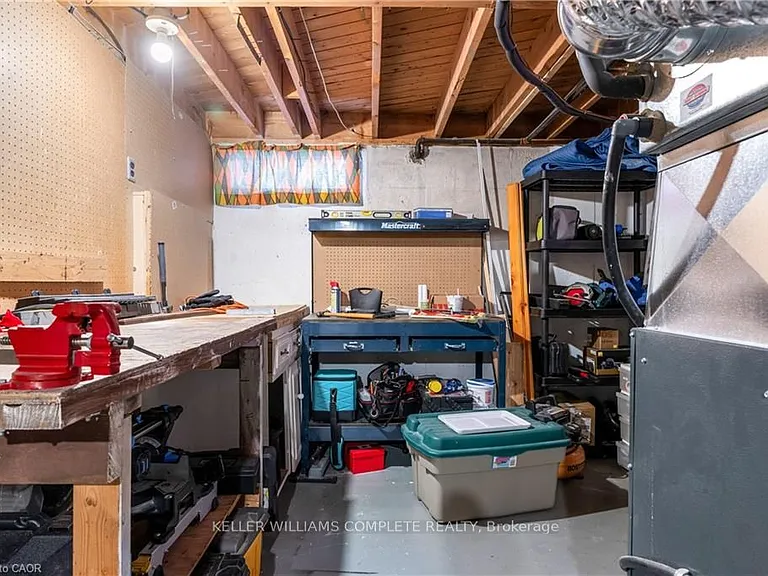 77 Lawfield Dr — Photo 23