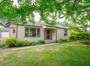 140 Myoak Dr, Eugene, OR 97404