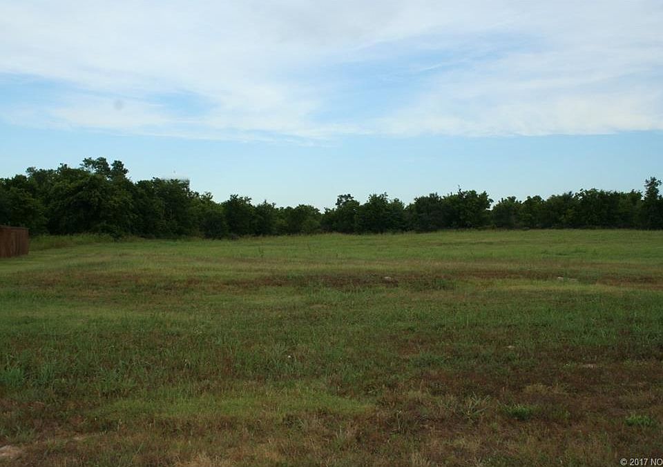1st image of 3913 Quarry Park Dr