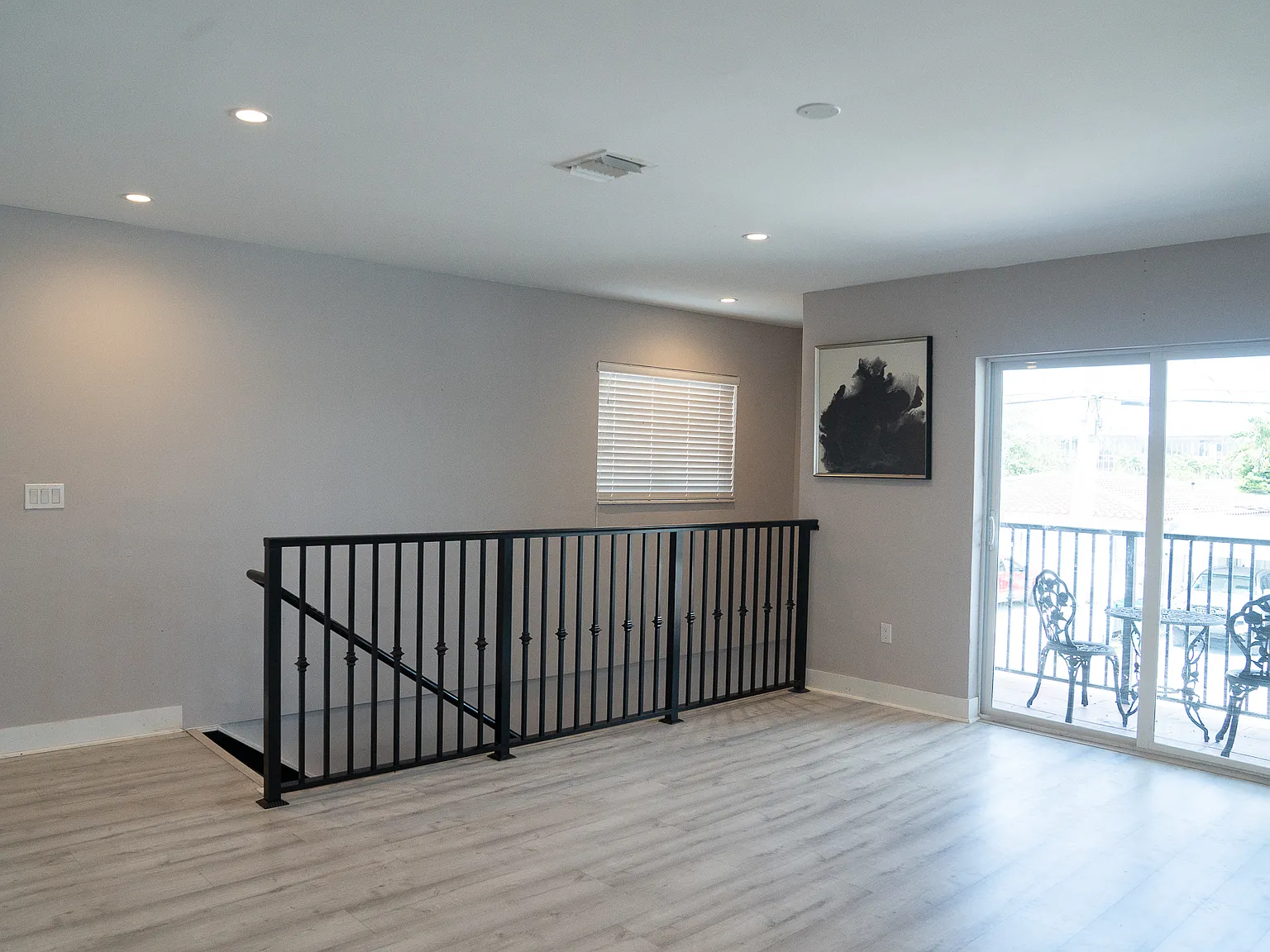 3 bed, 1500 sqft, $2,890 — Photo 2