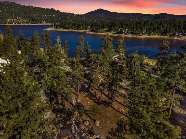 831 Cove Dr #20, Big Bear Lake, CA 92315