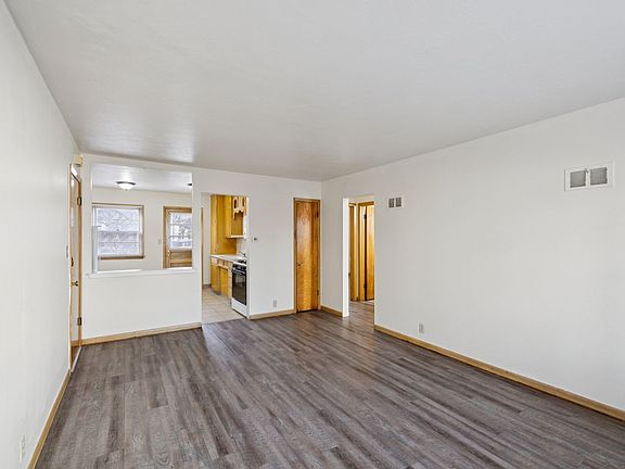 3rd image of 1634 C St #2