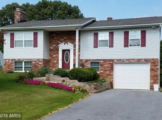 2520 Neudecker Rd, Westminster, MD 21157