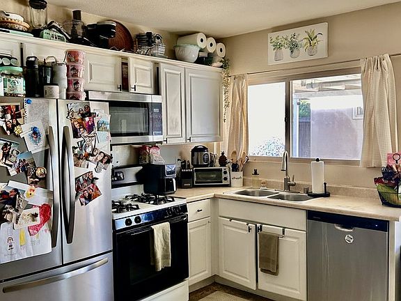 5th image of 7662 Normal Ave #B