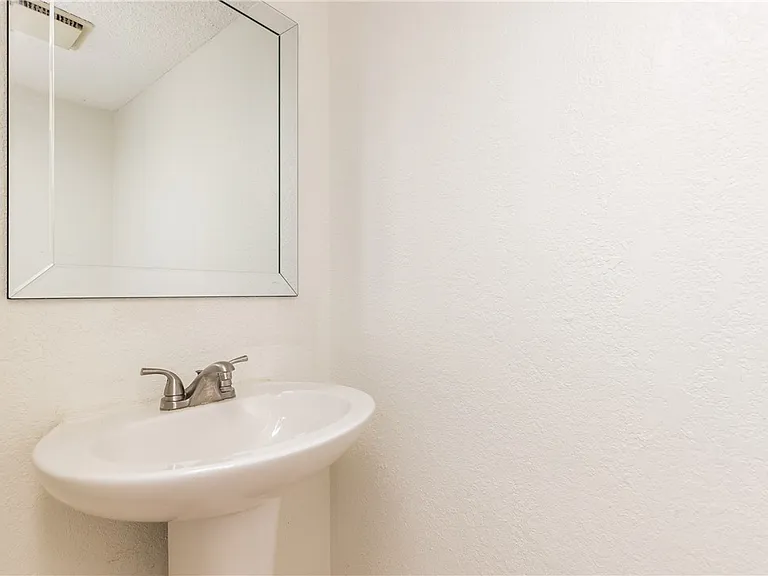 5133 Middlecoff Rd — Photo 25