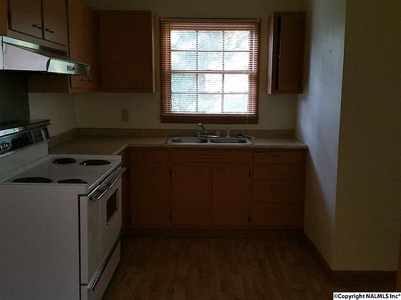 4th image of 1611 Armstrong St NW