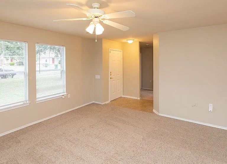 14009 Briarcreek Loop — Photo 2
