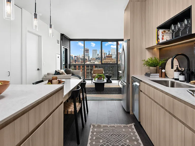 Parq Fulton — Photo 34