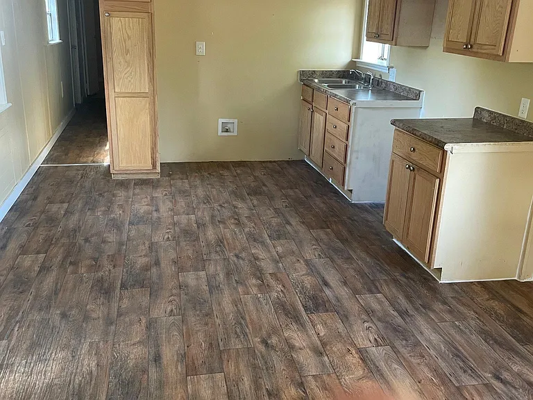 5020 Charter Oak Dr #1 — Photo 2