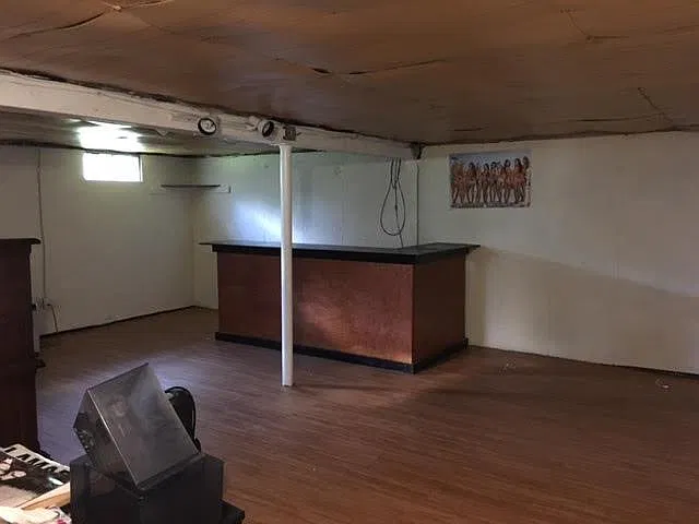 3 bed, $3,450 — Photo 2
