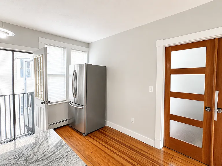 246 Cypress St #4 — Photo 9