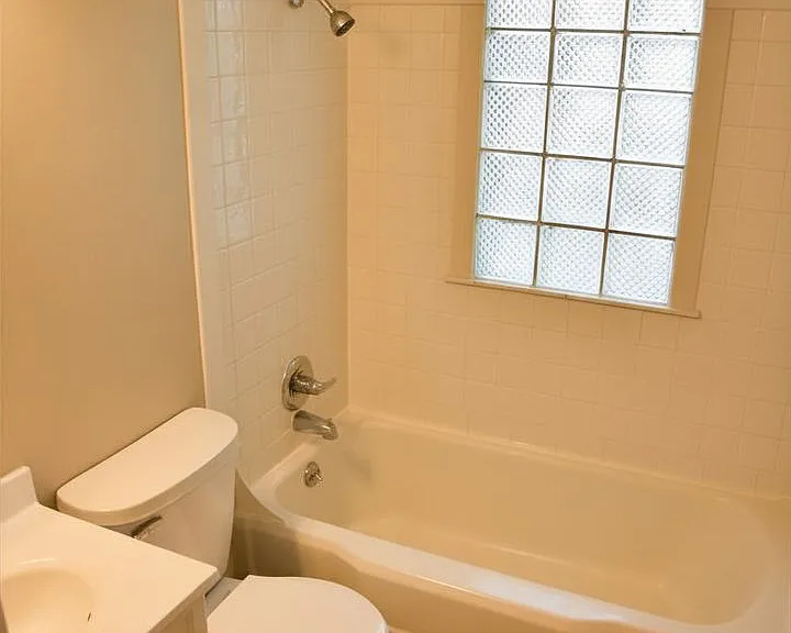 263 E Beechwold Blvd — Photo 6