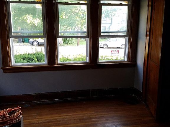 2nd image of 132 Louis Ave APT B