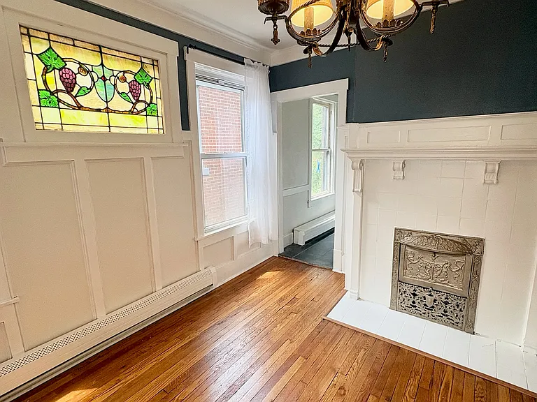 629 Chislett St #2 — Photo 3