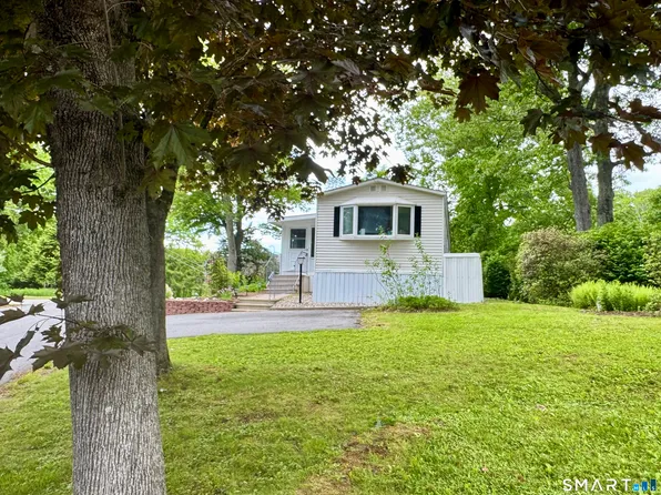 33 Ridge Circle, Mansfield, CT 06268