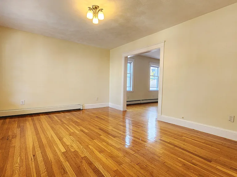 32 Cornell St #1 — Photo 2