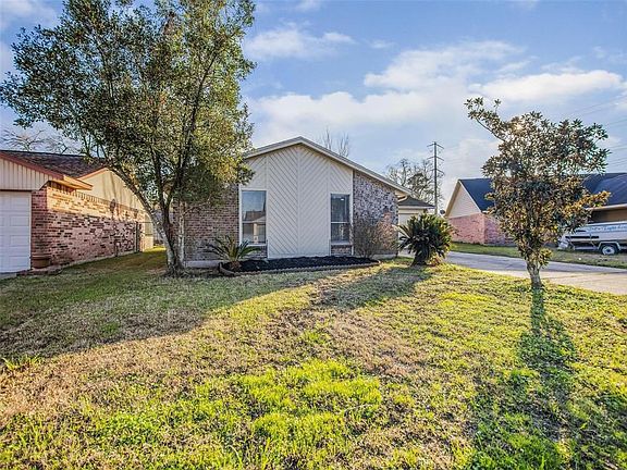 3rd image of 11626 Borderwood Dr