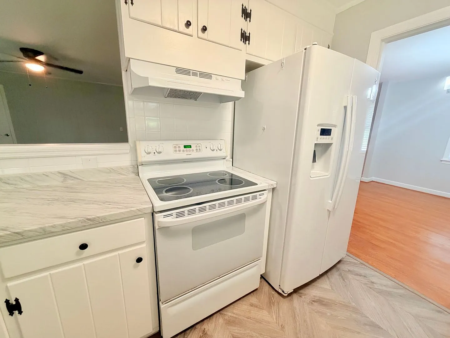 New Listing, New Possibilities! — Photo 4