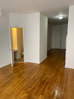 Rented by Peter R. Hungerford, LREB | media 12