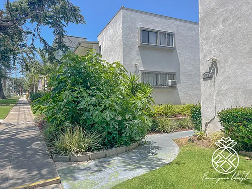 3823 Los Feliz Blvd Photo 1 3823 Los Feliz Blvd Photo 1