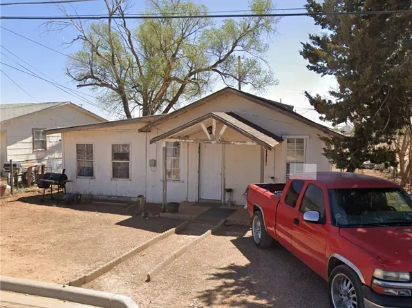 109 E 2nd St, Abernathy, TX 79311