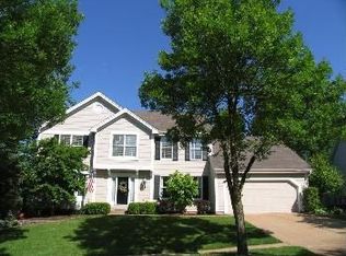 1921 Preston Ridge Dr, Chesterfield, MO 63017