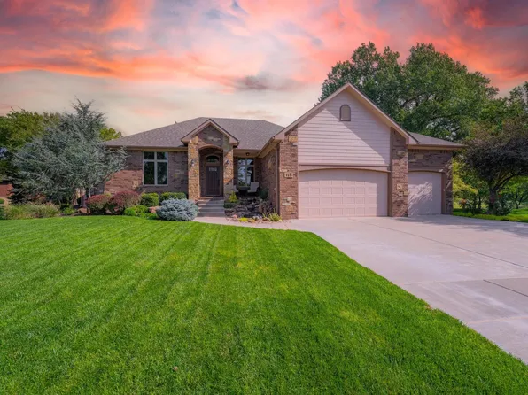 118 S Country View Ct, Wichita, KS 67235