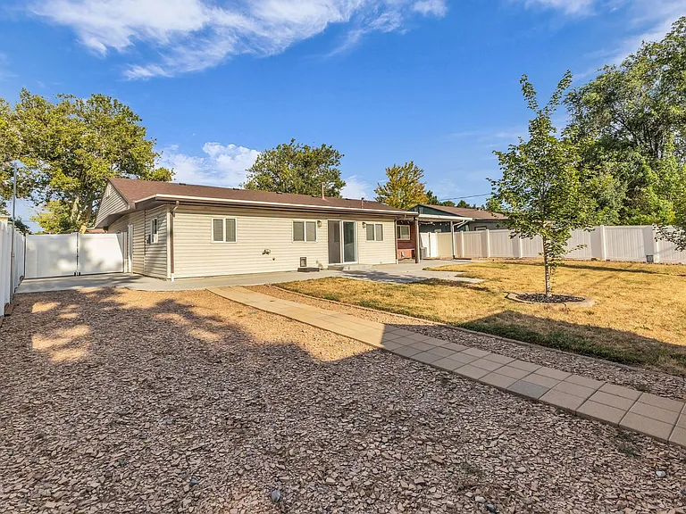 1473 N 200 W — Photo 27