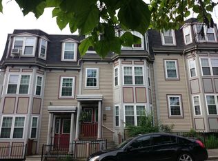 3 1/2 Dove St, Dorchester, MA 02125