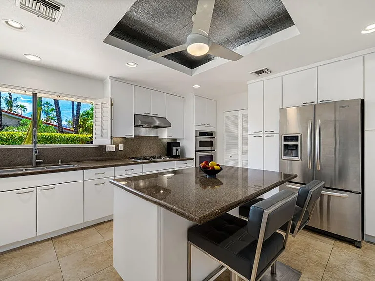 41 Lincoln Pl — Photo 16